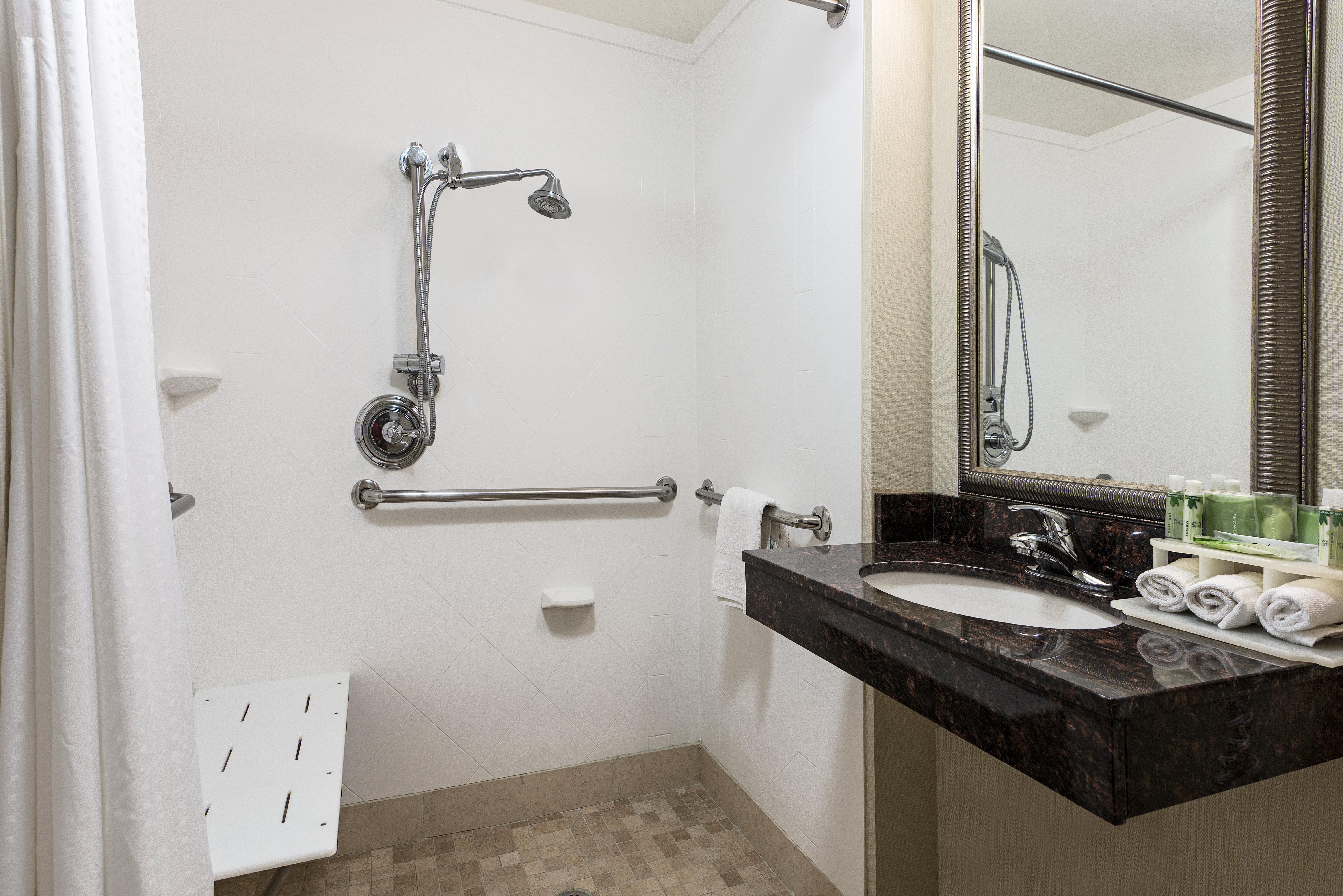 Holiday Inn Express Hotel & Suites Clute-Lake Jackson By Ihg Екстериор снимка