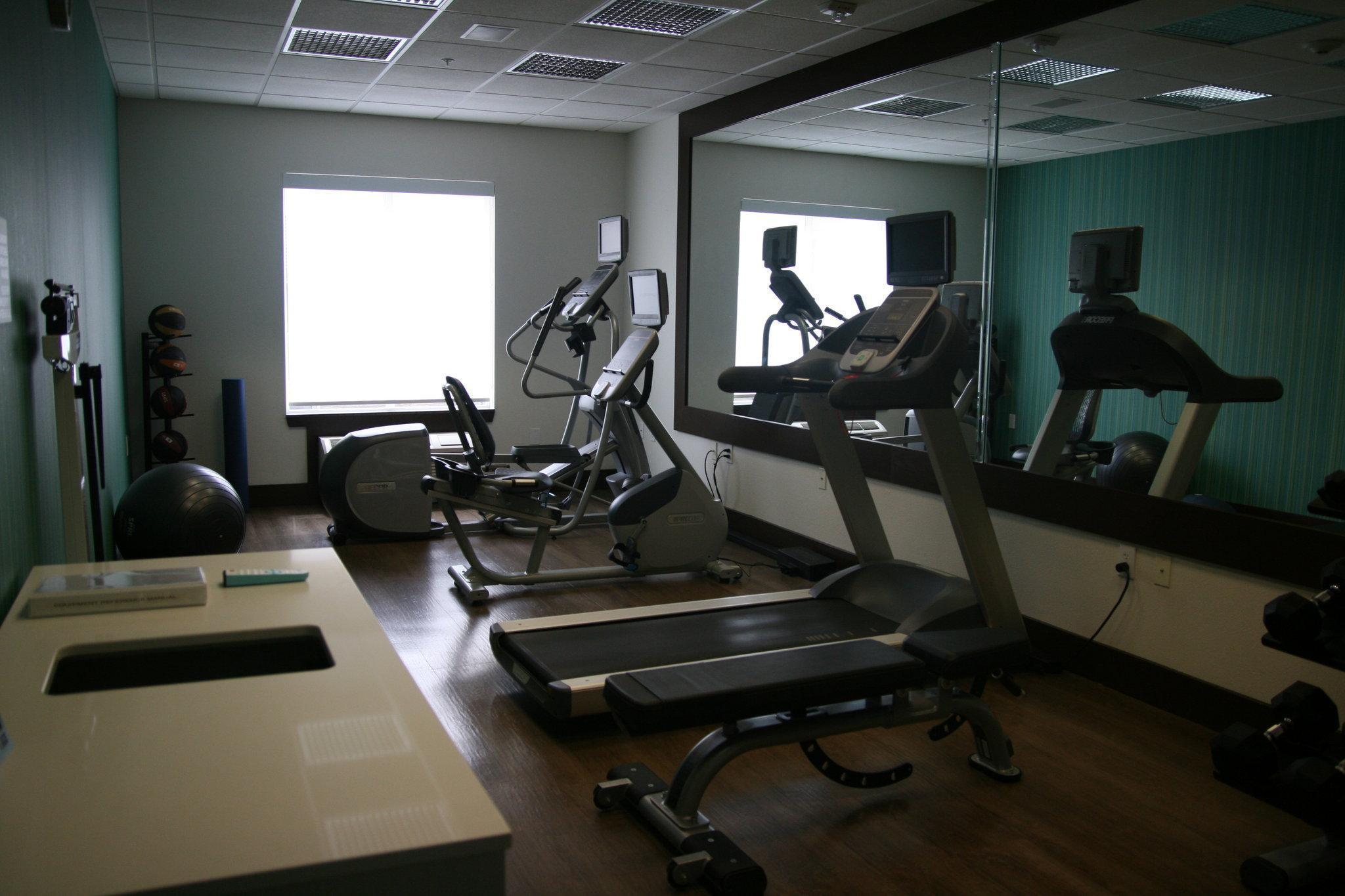 Holiday Inn Express Hotel & Suites Clute-Lake Jackson By Ihg Екстериор снимка