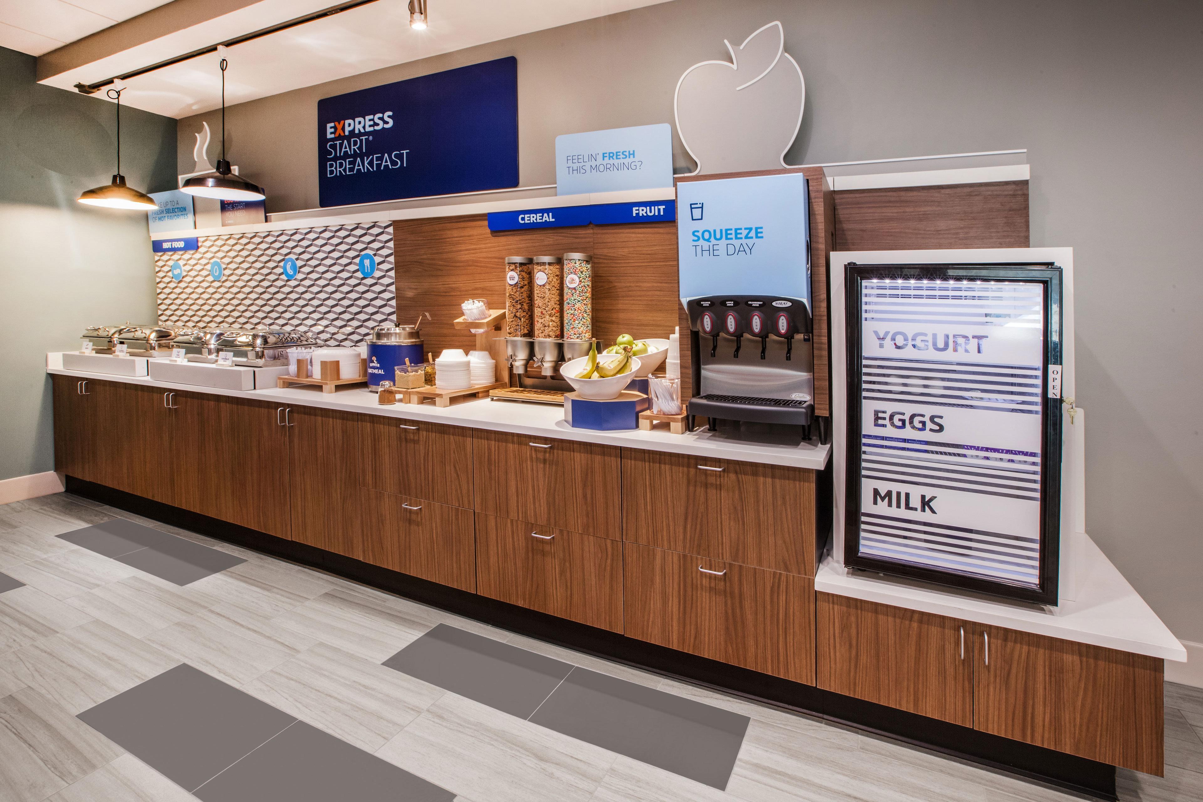 Holiday Inn Express Hotel & Suites Clute-Lake Jackson By Ihg Екстериор снимка