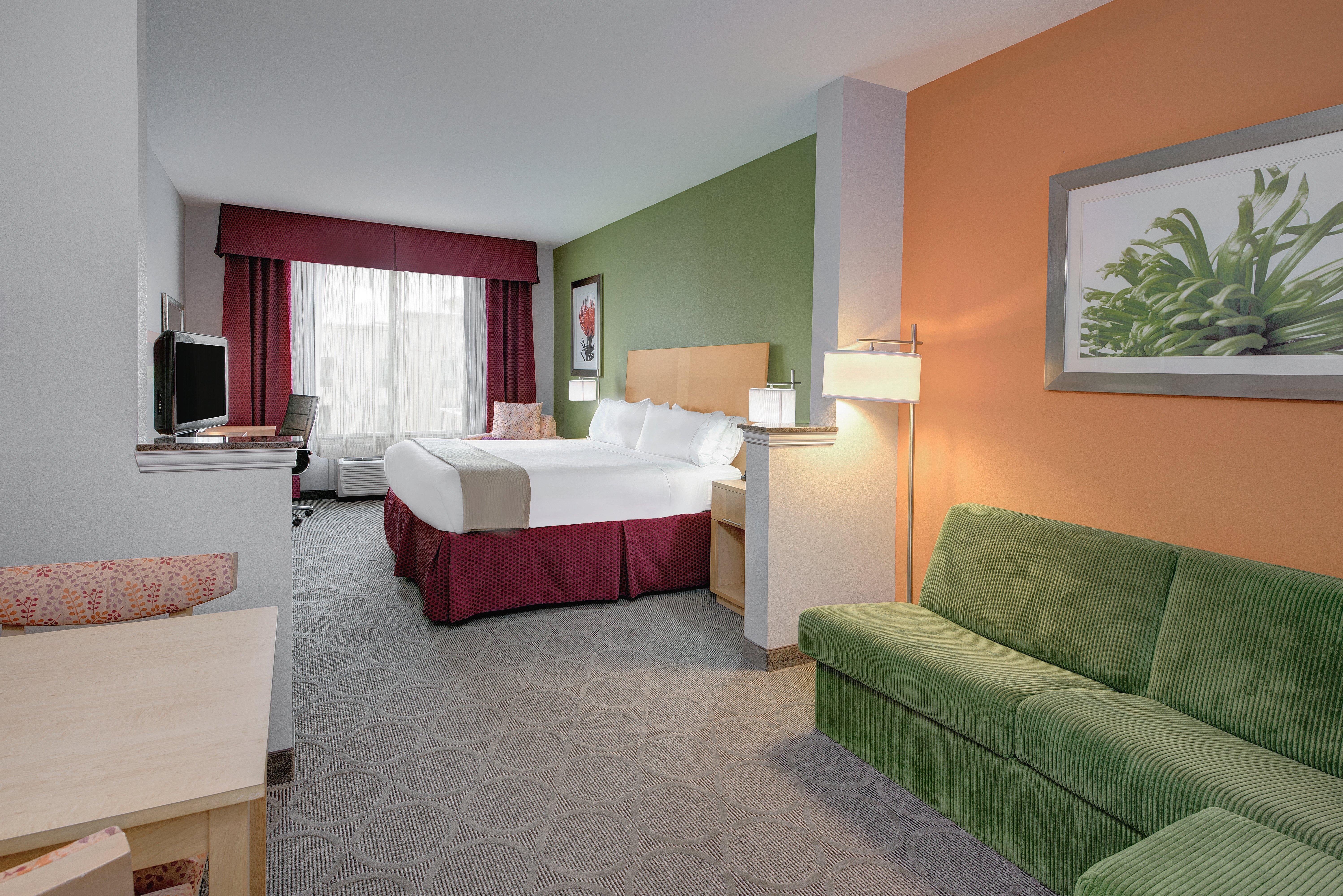 Holiday Inn Express Hotel & Suites Clute-Lake Jackson By Ihg Екстериор снимка