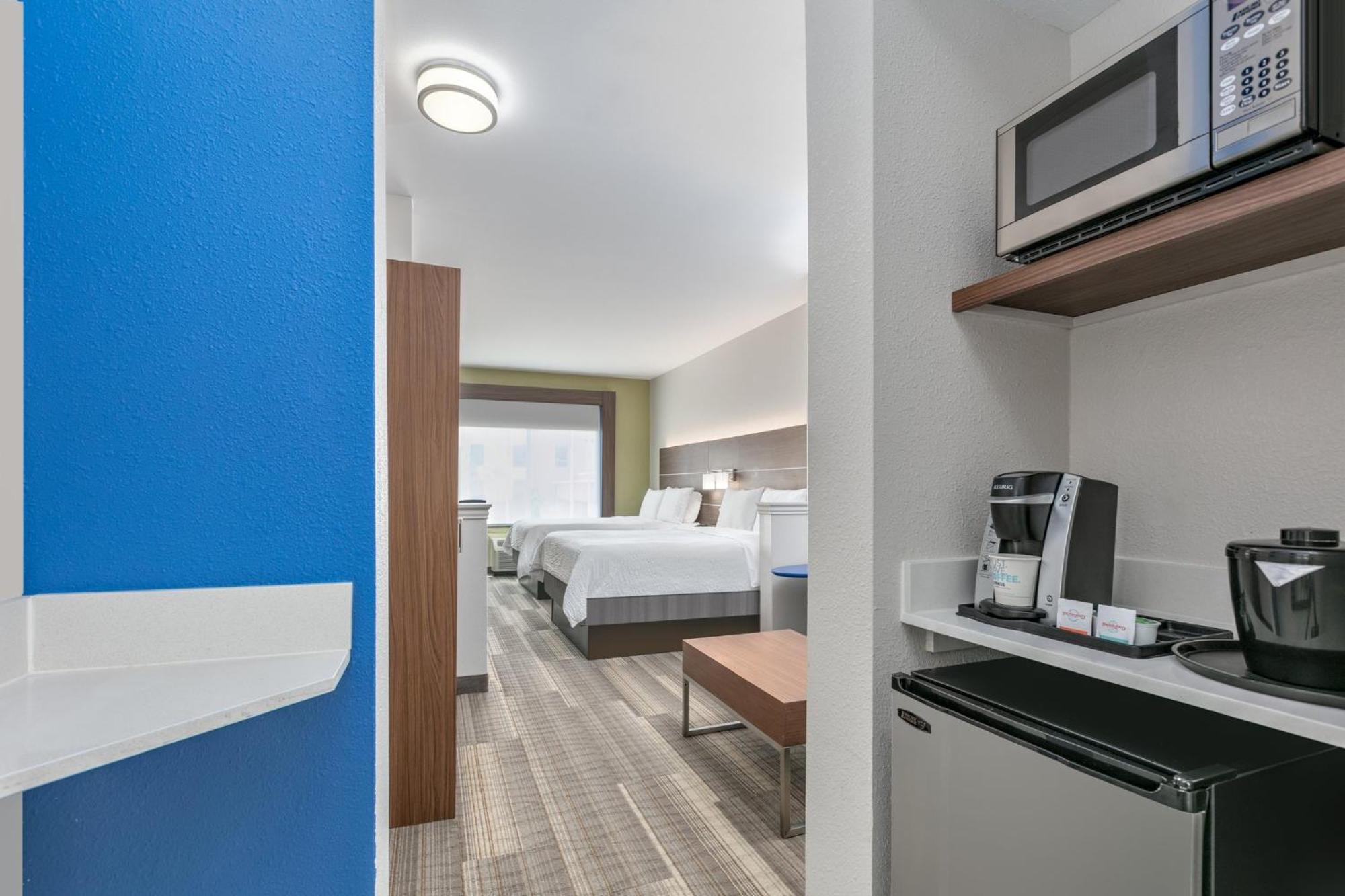 Holiday Inn Express Hotel & Suites Clute-Lake Jackson By Ihg Екстериор снимка